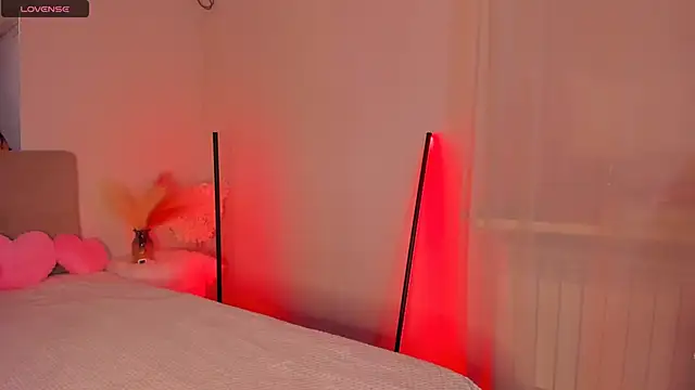 Snapshot of SelenaaSky chatting on February 9, 2025, 1:35 pm SelenaaSky online show from February 9, 2025, 1:35 pm