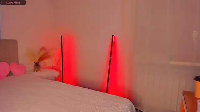 Snapshot of SelenaaSky chatting on February 11, 2025, 2:13 pm SelenaaSky online show from February 11, 2025, 2:13 pm