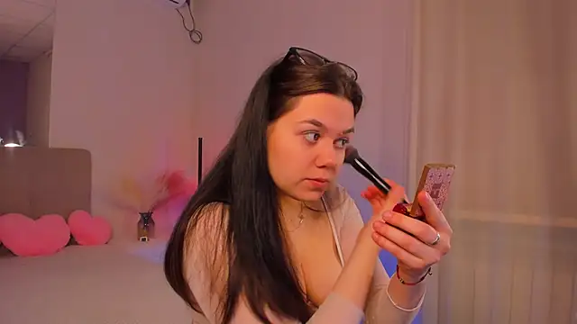 Snapshot of SelenaaSky chatting on March 13, 2025, 6:26 am SelenaaSky online show from March 13, 2025, 6:26 am