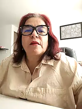 Snapshot of MARIANMILLS__ chatting on March 17, 2025, 12:57 pm MARIANMILLS online show from March 17, 2025, 12:57 pm