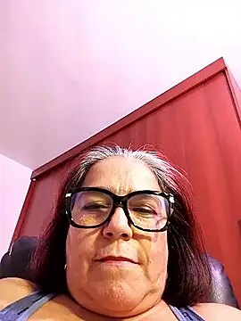 Snapshot of MARIANMILLS__ chatting on October 29, 2025, 1:52 am MARIANMILLS online show from October 29, 2025, 1:52 am