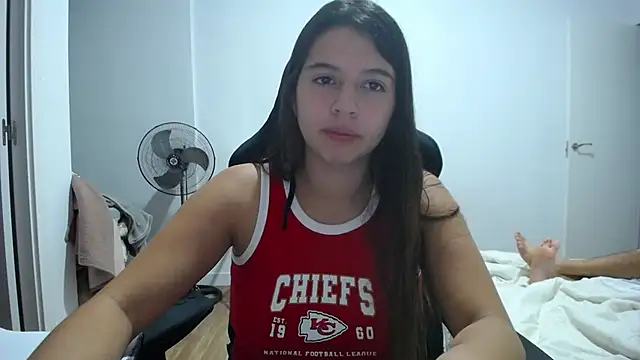 Snapshot of Contantin_helena chatting on October 11, 2025, 7:23 pm Contantin helena online show from October 11, 2025, 7:23 pm