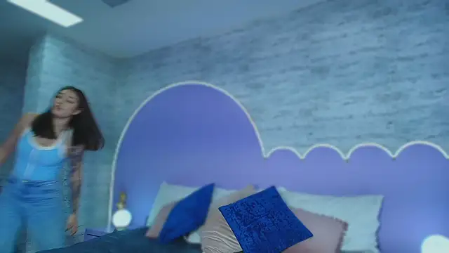 Giaa Ross online show from March 31, 2026, 7:36 pm