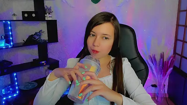 Lina Brownie online show from January 5, 2025, 5:09 am