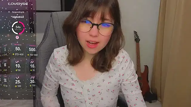 Lina Brownie online show from December 23, 2025, 3:15 am