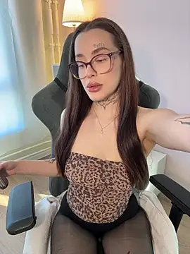 Snapshot of fuckdoll_18 chatting on March 15, 2026, 2:01 pm fuckdoll 18 online show from March 15, 2026, 2:01 pm