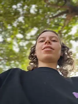 Snapshot of RinaMood chatting on February 4, 2026, 4:29 am RinaMood online show from February 4, 2026, 4:29 am