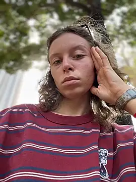 Snapshot of RinaMood chatting on February 25, 2026, 5:28 am RinaMood online show from February 25, 2026, 5:28 am