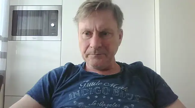 johnnym1 online show from January 27, 2025, 9:55 am