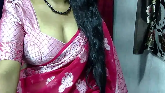 Snapshot of samyukthapuretelugu chatting on March 2, 2025, 2:43 pm samyukthapuretelugu online show from March 2, 2025, 2:43 pm