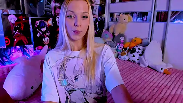 Snapshot of Cute__Pony chatting on December 15, 2024, 9:31 pm Cute  Pony online show from December 15, 2024, 9:31 pm