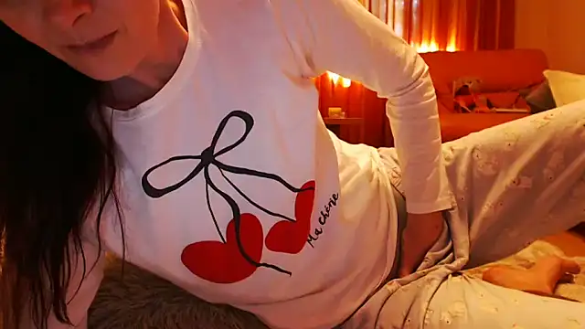 LovelyAndraGirl online show from July 6, 2026, 3:03 pm