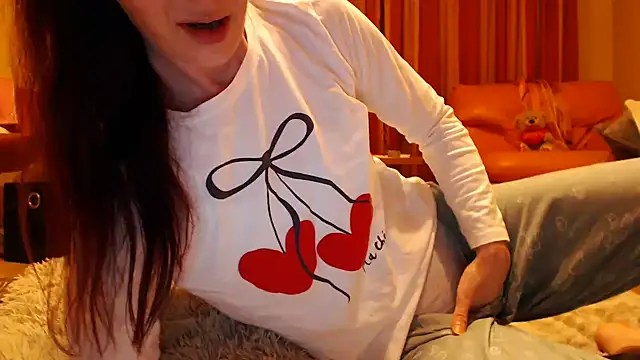 LovelyAndraGirl online show from July 9, 2026, 10:58 pm