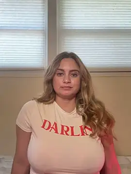 Sophie Raegan online show from May 22, 2026, 5:40 pm