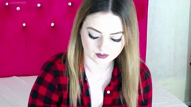 Erryka online show from February 25, 2025, 5:19 am