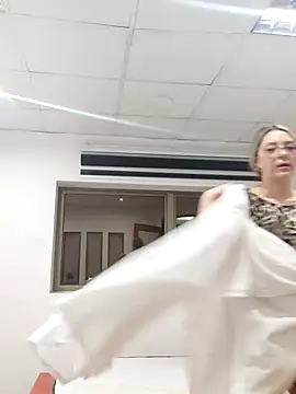 Daniela77771 online show from February 5, 2025, 2:16 pm