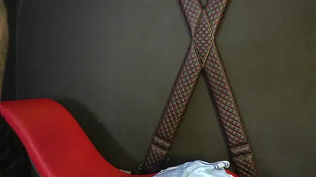 Snapshot of CelineConner chatting on January 19, 2026, 5:11 am CelineConner online show from January 19, 2026, 5:11 am