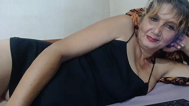 Andra Love online show from September 8, 2025, 9:25 pm