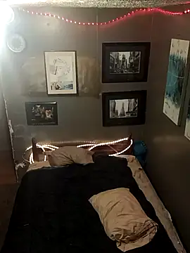 Snapshot of AlphaAlluring69 chatting on March 27, 2026, 7:47 am AlphaAlluring69 online show from March 27, 2026, 7:47 am