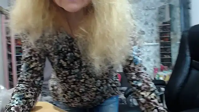 Helen1974 online show from October 7, 2025, 9:45 pm