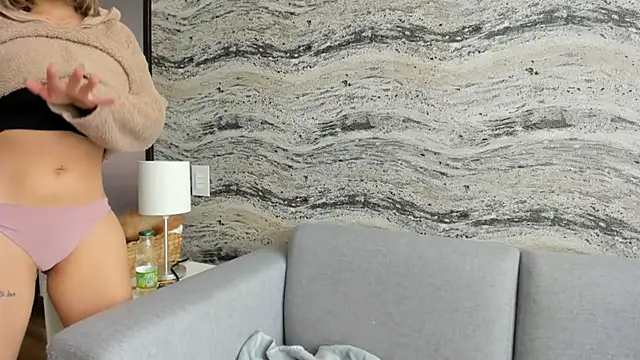 Snapshot of Sophi__a chatting on March 3, 2025, 8:00 pm Sophi a online show from March 3, 2025, 8:00 pm