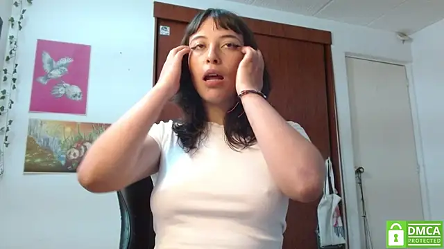 liisaxxx online show from June 2, 2026, 7:54 am