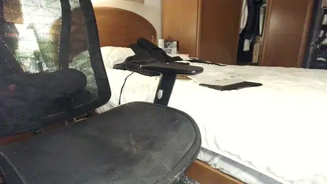 Hornyboyspanish2 online show from January 18, 2025, 8:51 pm