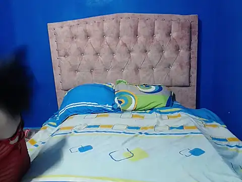 Snapshot of Salome_Rousee chatting on October 29, 2025, 12:02 am Salome Rousee online show from October 29, 2025, 12:02 am