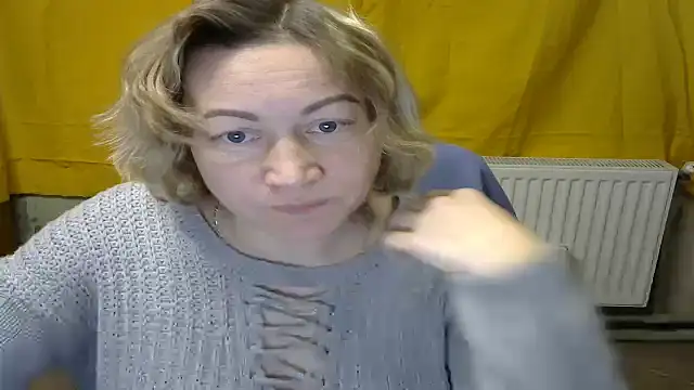 Snapshot of wLESLYMOSw chatting on February 12, 2025, 9:20 am wLESLYMOSw online show from February 12, 2025, 9:20 am