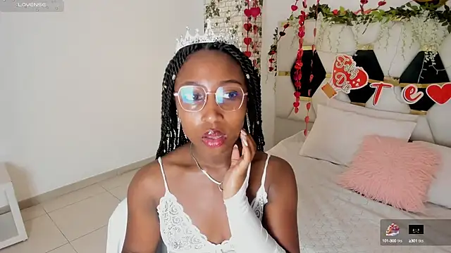 EmmaSanzz  online show from February 18, 2025, 11:44 am