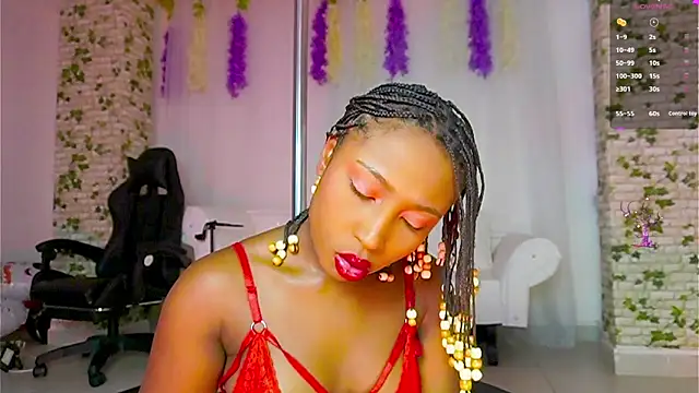 EmmaSanzz  online show from October 4, 2025, 11:41 am