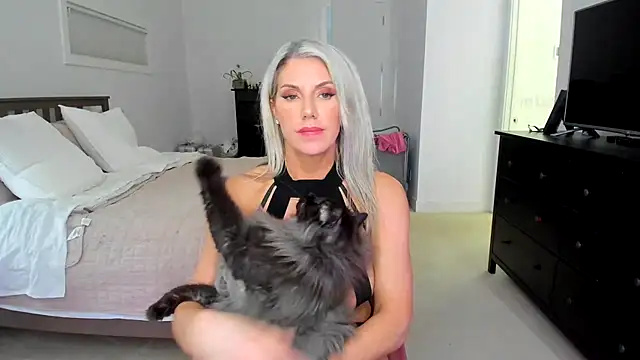 Kymmmy online show from March 22, 2025, 12:06 am