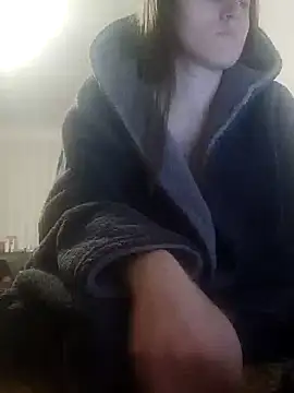 emeli moon online show from December 22, 2024, 9:42 pm