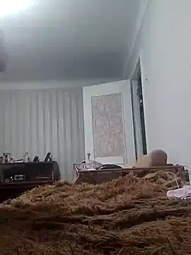 emeli moon online show from February 3, 2025, 10:00 pm