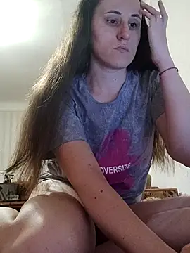 emeli moon online show from October 25, 2025, 6:46 pm