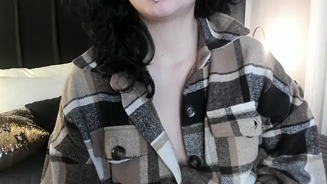 Adeelinee online show from March 22, 2025, 7:53 pm