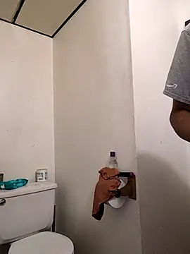 Snapshot of KinkyDesires chatting on October 24, 2025, 11:56 pm KinkyDesires online show from October 24, 2025, 11:56 pm