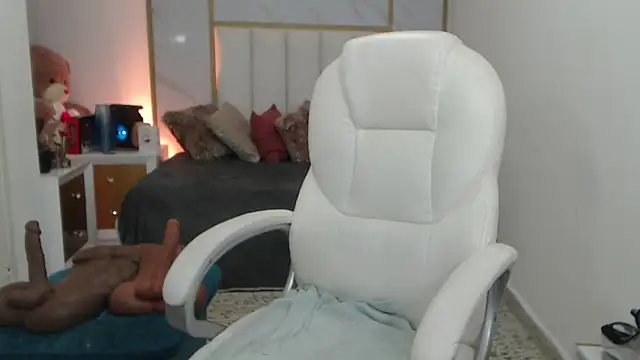 Snapshot of annita_cooper_ chatting on February 26, 2025, 7:05 pm annita cooper online show from February 26, 2025, 7:05 pm