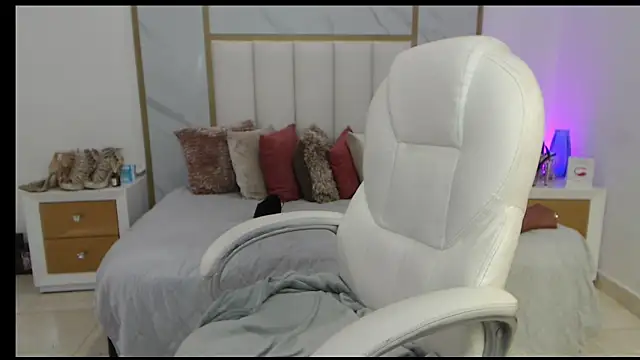 Snapshot of annita_cooper_ chatting on October 16, 2025, 4:08 pm annita cooper online show from October 16, 2025, 4:08 pm