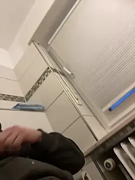 Snapshot of Furko_33 chatting on December 11, 2024, 3:26 pm Furko 33 online show from December 11, 2024, 3:26 pm