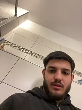 Snapshot of Furko_33 chatting on December 29, 2024, 7:11 pm Furko 33 online show from December 29, 2024, 7:11 pm