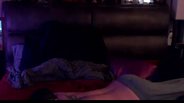 Hard to Handlexxx online show from April 3, 2026, 3:32 pm