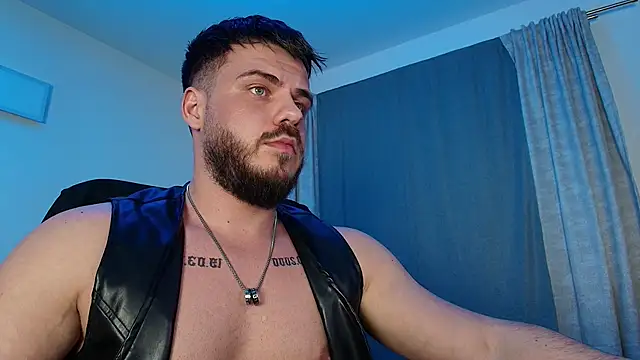 juliusmasters online show from December 22, 2024, 11:41 pm