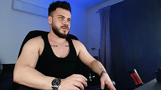 juliusmasters online show from February 1, 2025, 8:26 pm