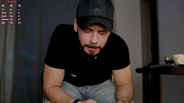 juliusmasters online show from October 29, 2025, 7:37 pm