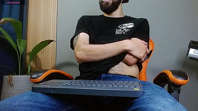 Mr WhiteCock online show from November 5, 2025, 2:00 am