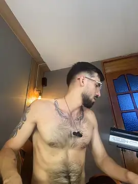 Snapshot of Mr_WhiteCock chatting on June 26, 2026, 5:06 pm Mr WhiteCock online show from June 26, 2026, 5:06 pm