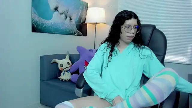 Angel Dust18 online show from November 29, 2025, 3:26 pm