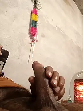 Snapshot of BLACK_DiCK_DADDY_32 chatting on December 20, 2024, 6:24 pm BLACK DiCK DADDY 32 online show from December 20, 2024, 6:24 pm