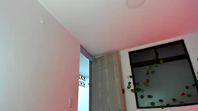 Snapshot of lucianromero chatting on March 17, 2025, 7:57 am lucianromero online show from March 17, 2025, 7:57 am